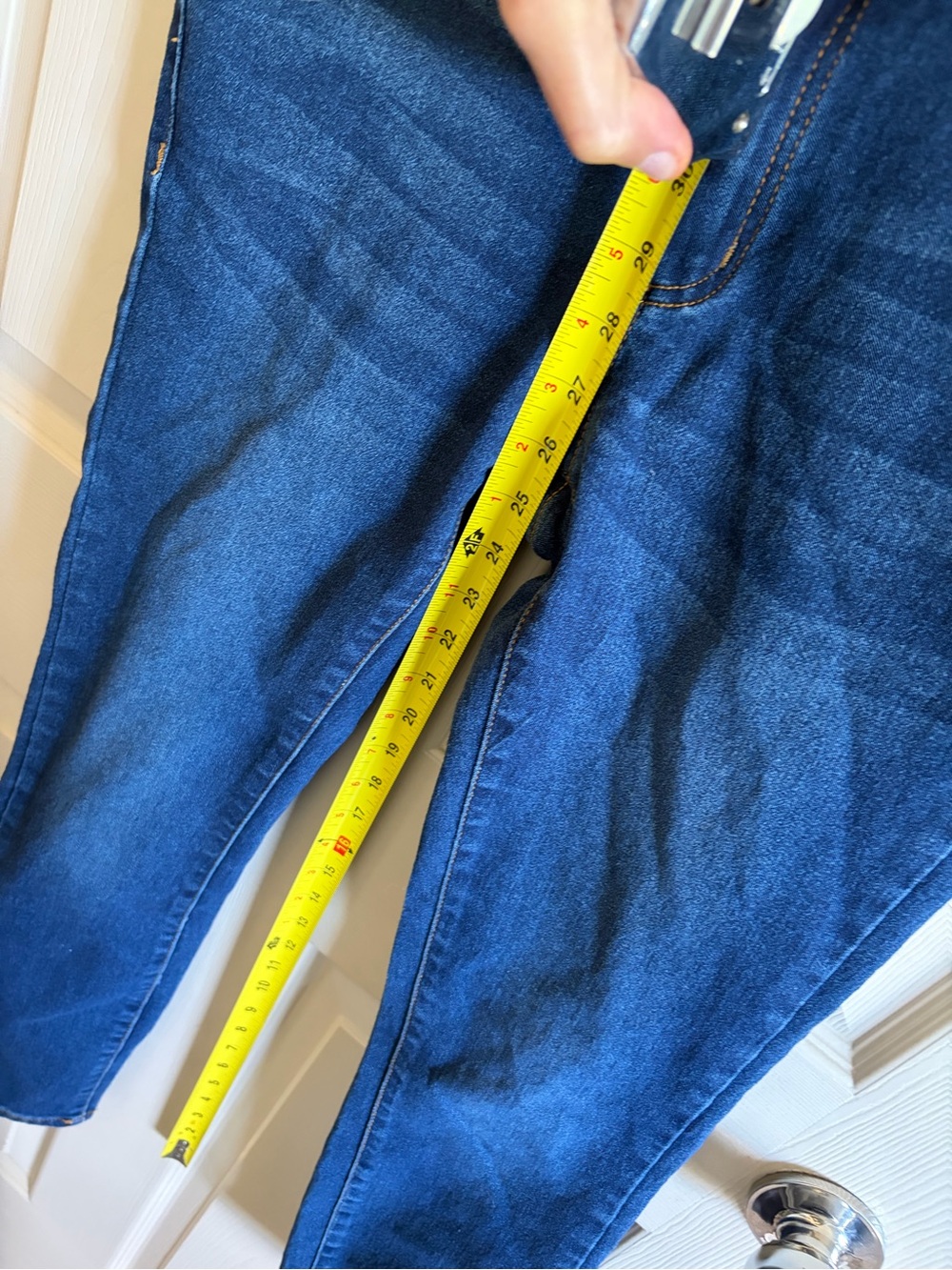 Tahari Women's Indigo Skinny Jeans - Picture 4 of 4